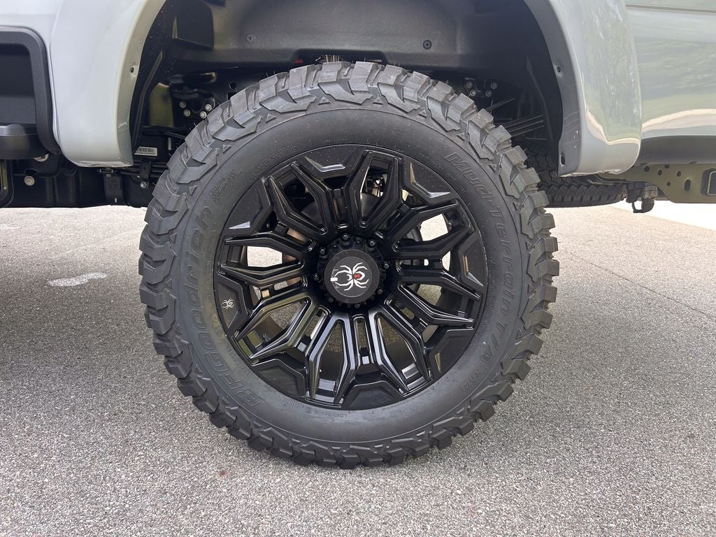 2026 Ford F-250SD Black Widow