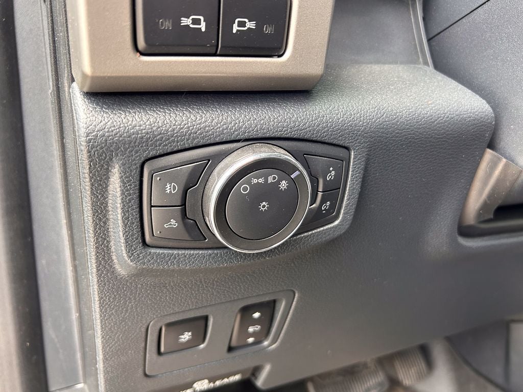 2022 Ford F-350SD Lariat