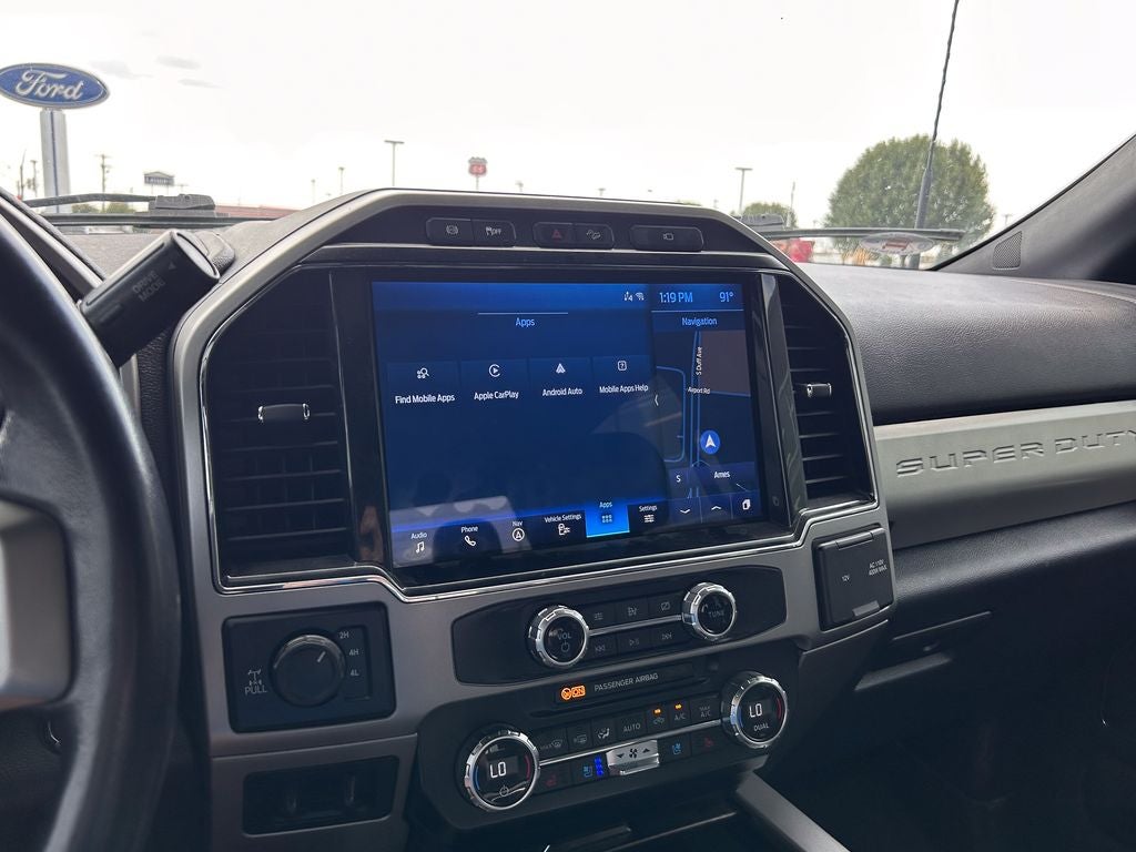 2022 Ford F-350SD Lariat