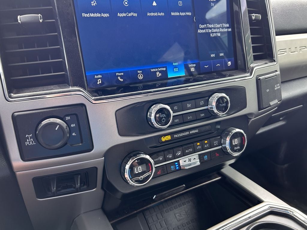 2022 Ford F-350SD Lariat