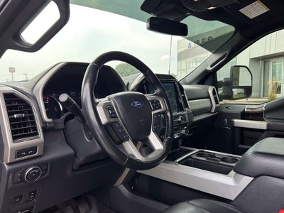 2022 Ford F-350SD Lariat