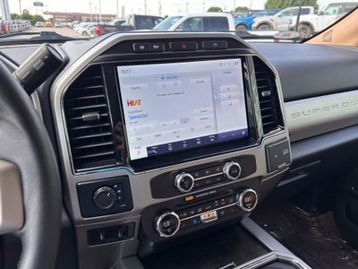 2022 Ford F-350SD Lariat