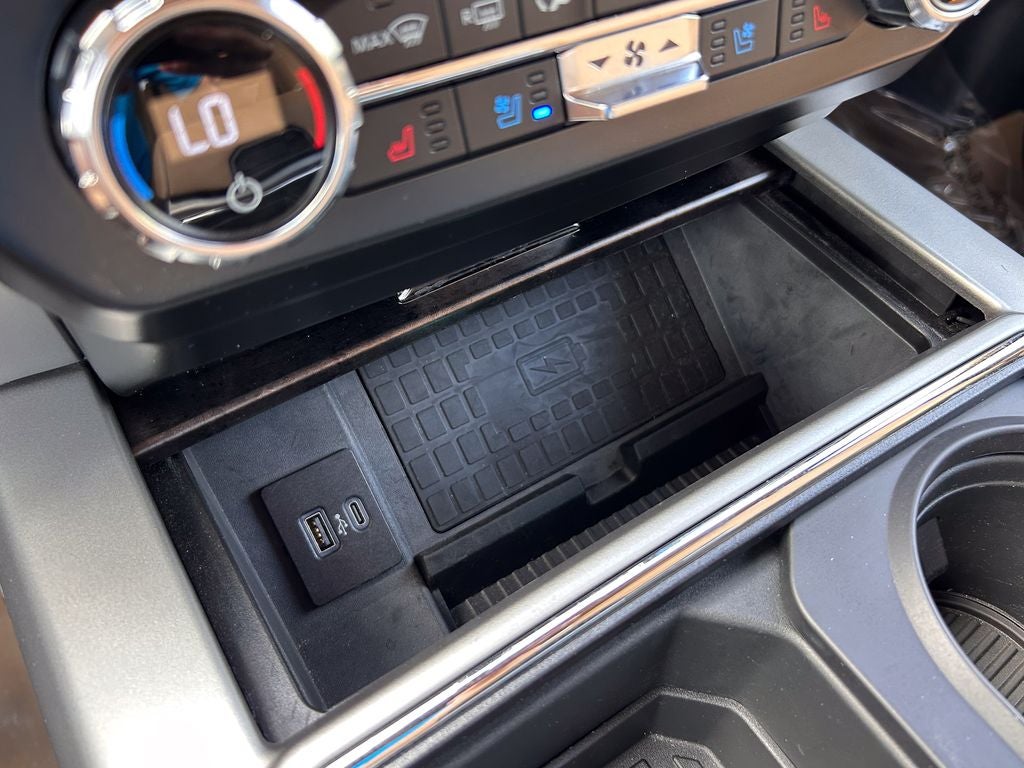 2022 Ford F-350SD Lariat