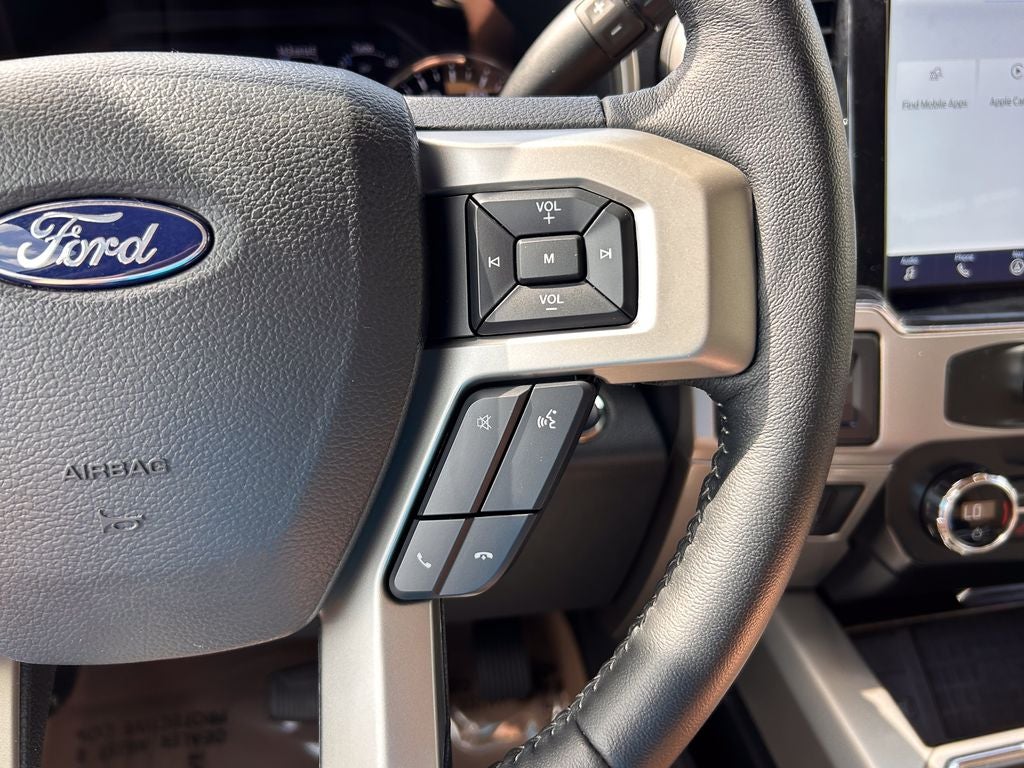 2022 Ford F-350SD Lariat