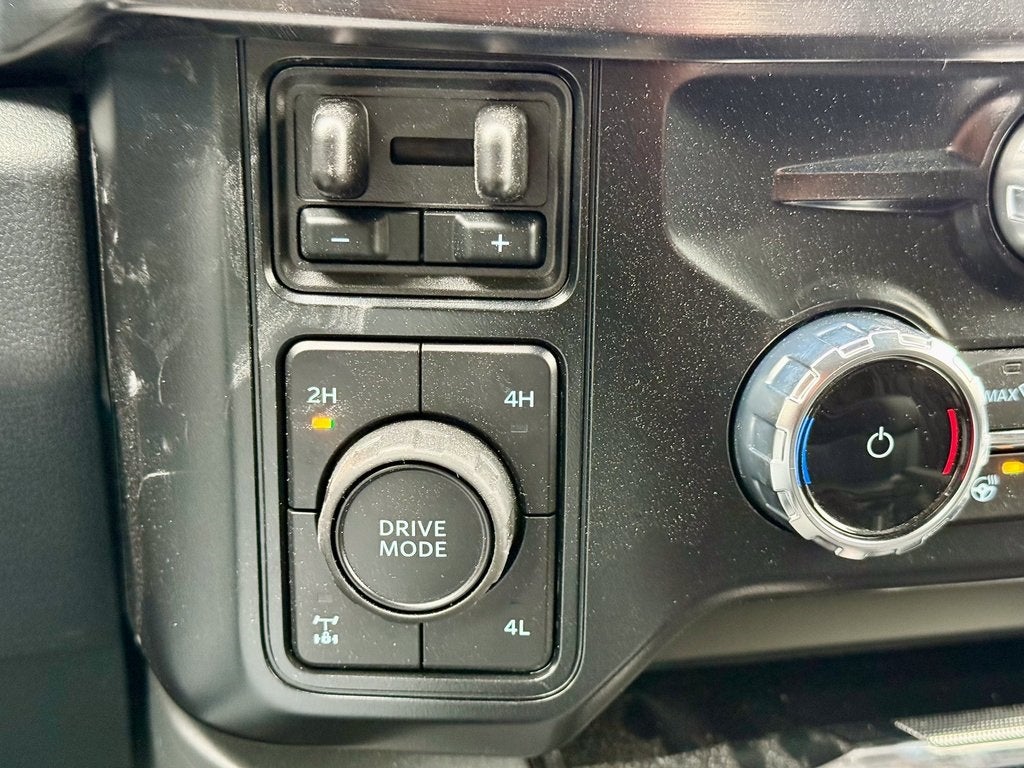 2026 Ford F-350SD Black Widow