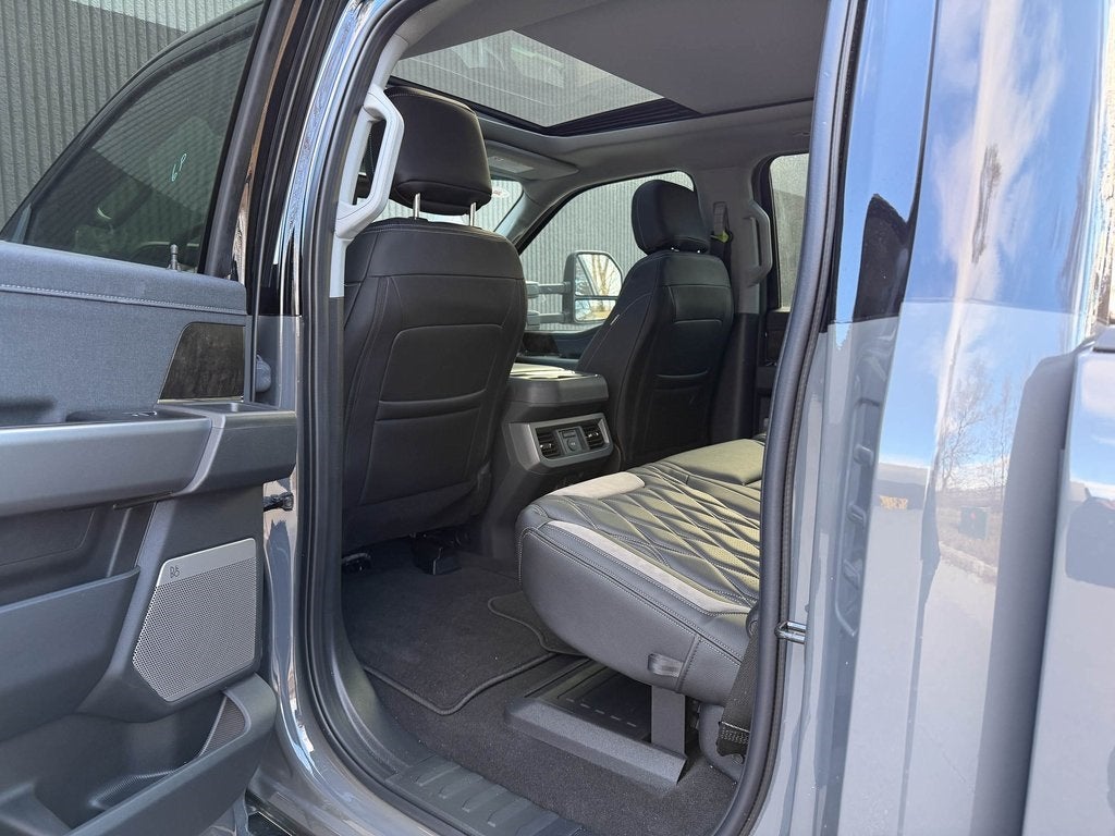 2026 Ford F-350SD Black Widow