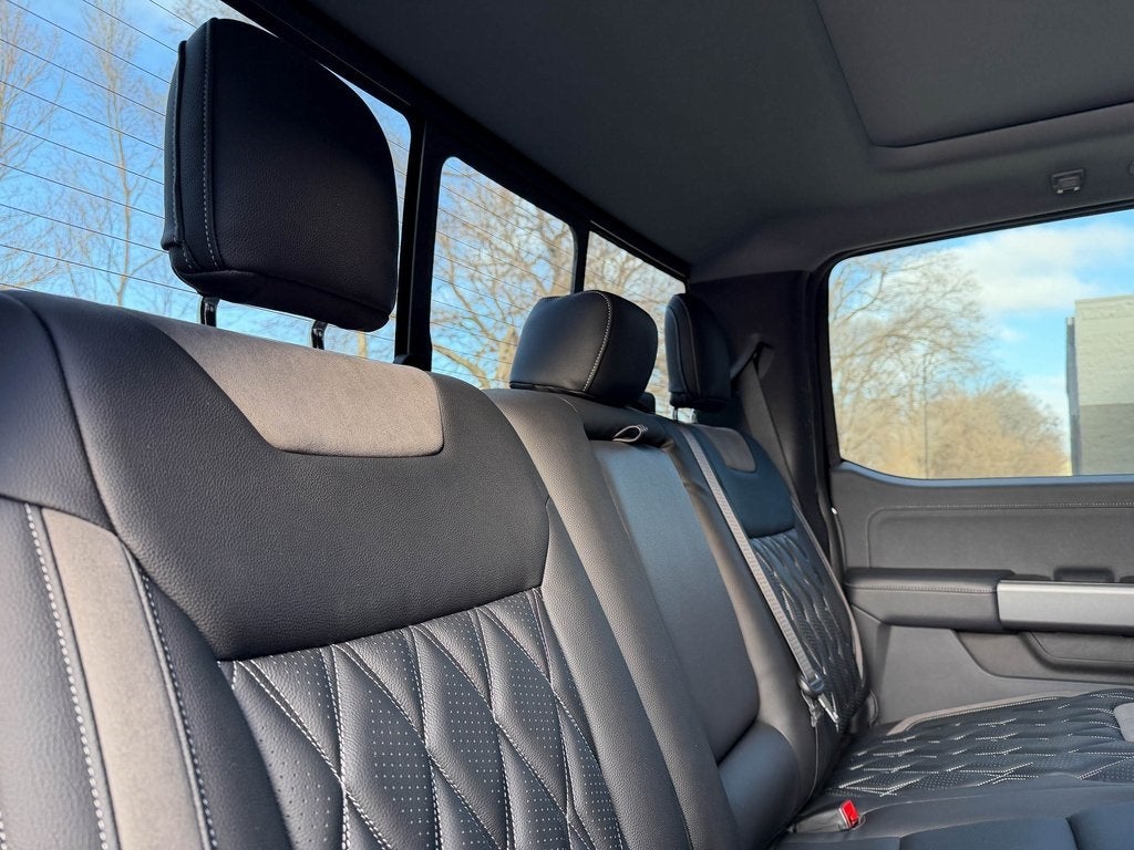 2026 Ford F-350SD Black Widow