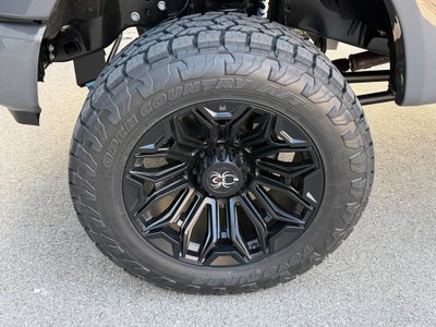 2026 Ford F-350SD Black Widow