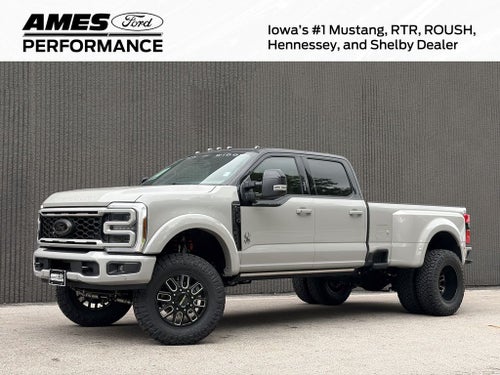 2026 Ford F-350SD Platinum Black Widow DRW