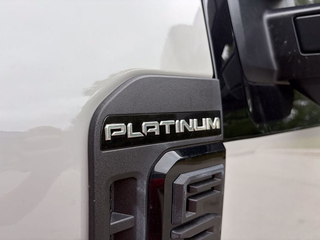 2026 Ford F-350SD Platinum Black Widow DRW