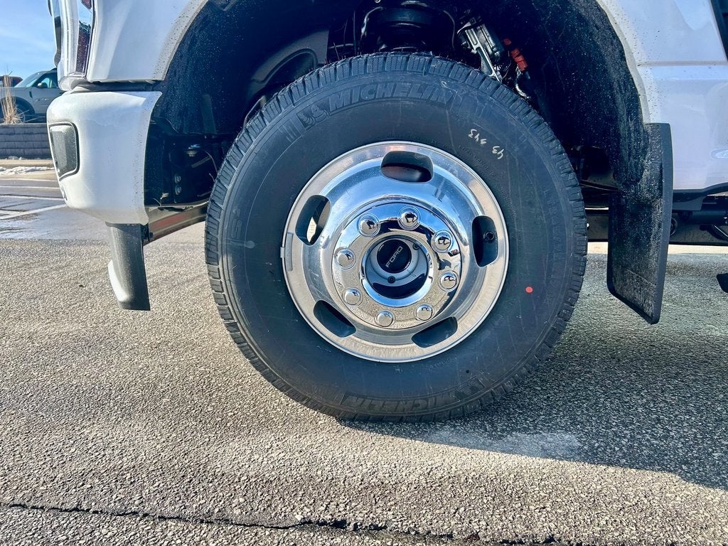 2026 Ford F-350SD Platinum DRW