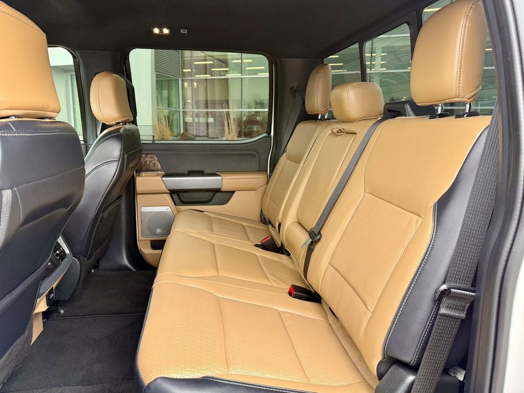 2025 Ford F-350SD Lariat DRW