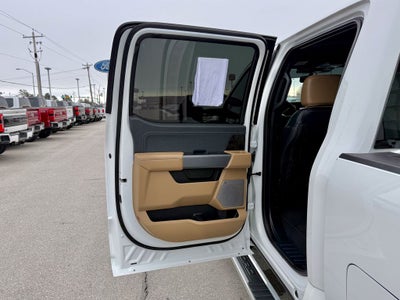 2025 Ford F-350SD Lariat DRW