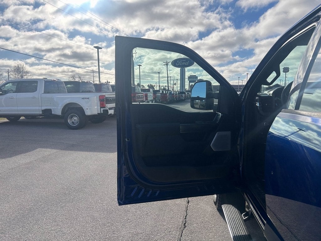 2026 Ford F-450SD Platinum DRW