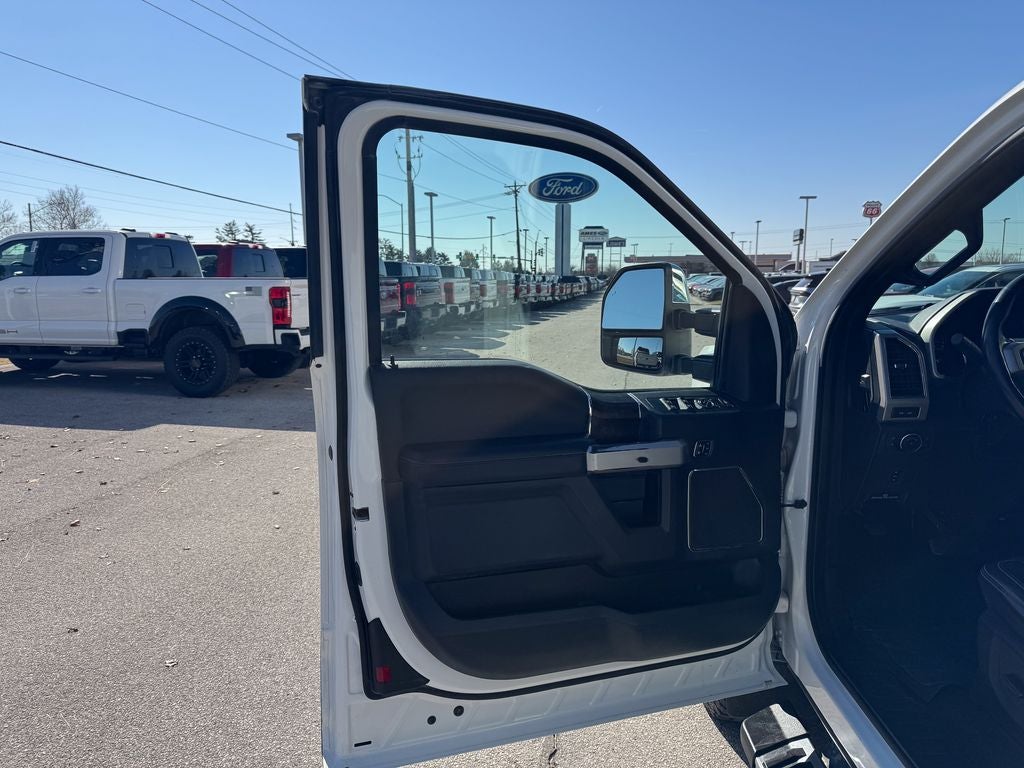 2022 Ford F-350SD Lariat