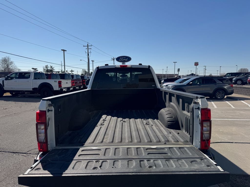 2022 Ford F-350SD Lariat