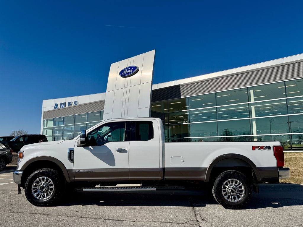 2022 Ford F-350SD Lariat