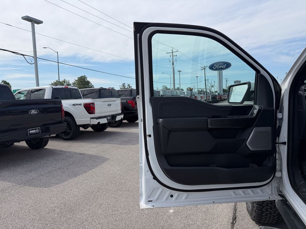 2023 Ford F-150 Lariat Black Ops