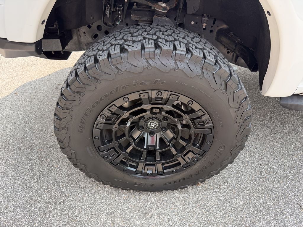 2023 Ford F-150 Lariat Black Ops