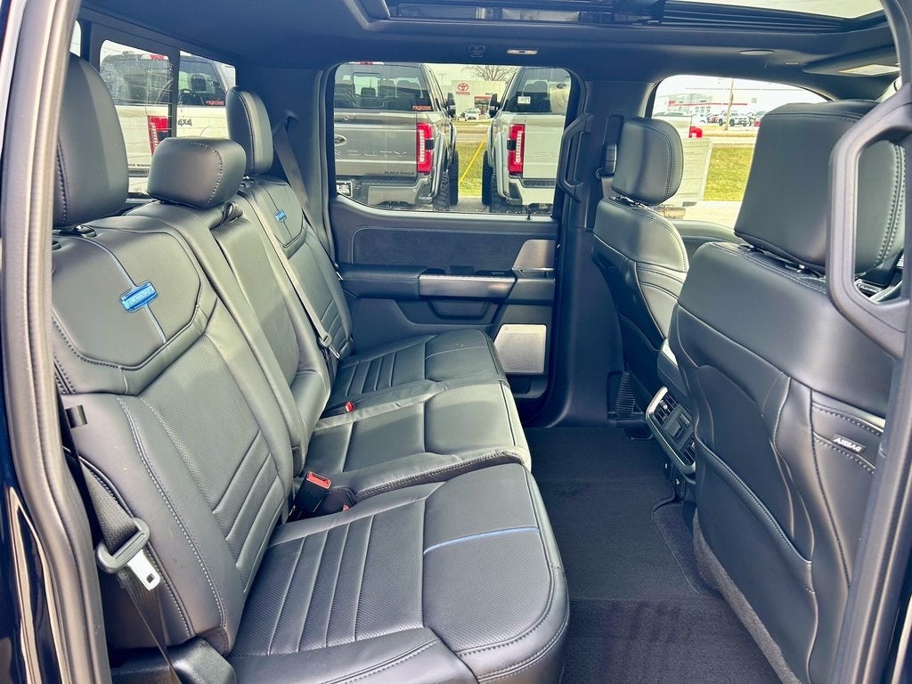 2025 Ford F-150 Platinum