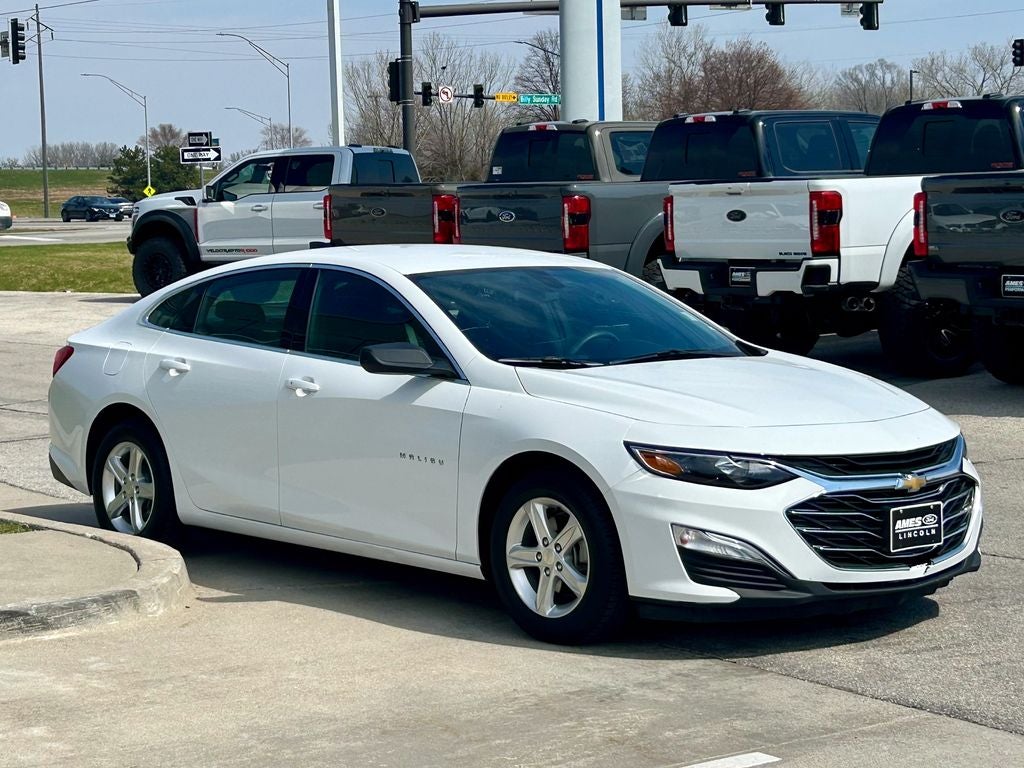 2022 Chevrolet Malibu LS 1LS