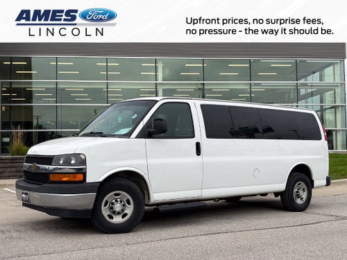 2017 Chevrolet Express 3500 LT Passenger