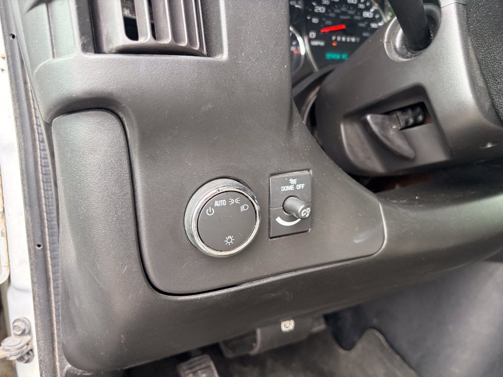 2017 Chevrolet Express 3500 LT Passenger