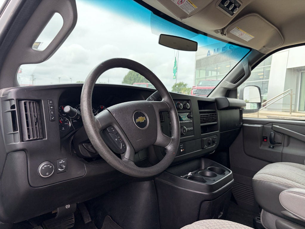 2017 Chevrolet Express 3500 LT Passenger