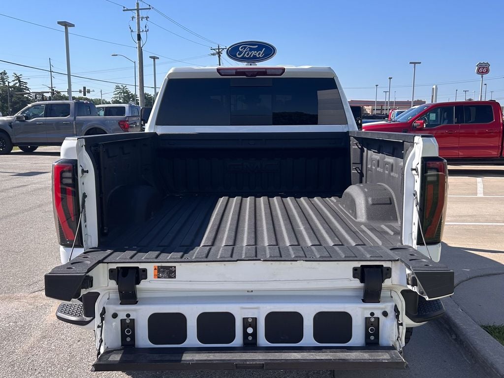 2025 GMC Sierra 2500HD AT4