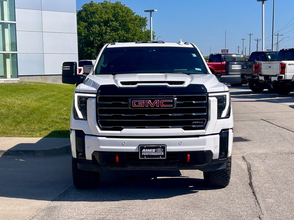 2025 GMC Sierra 2500HD AT4