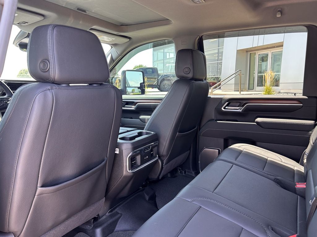 2025 GMC Sierra 2500HD Denali