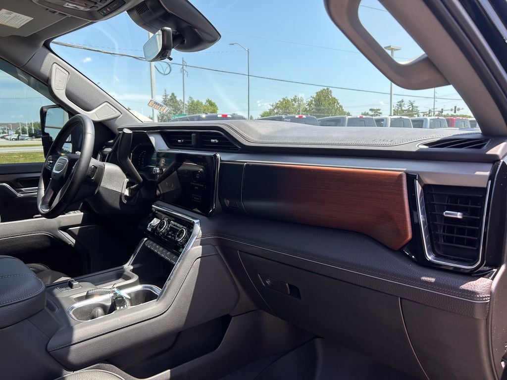 2025 GMC Sierra 2500HD Denali