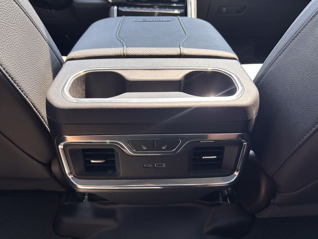 2025 GMC Sierra 2500HD Denali