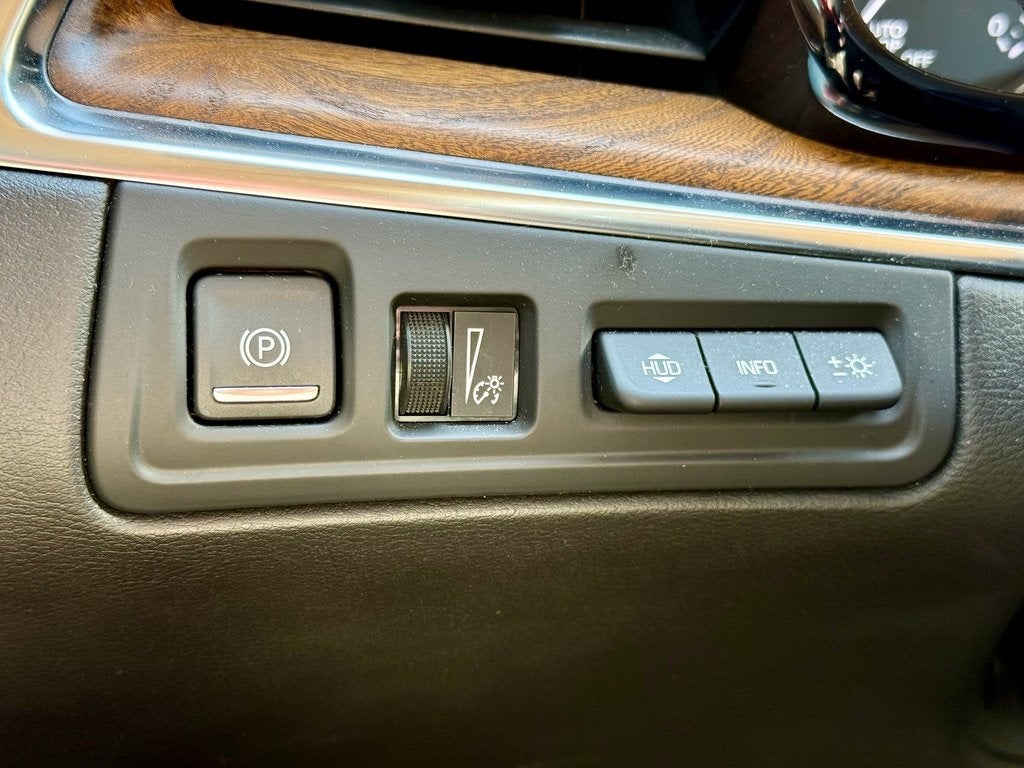 2020 Cadillac XT5 Sport