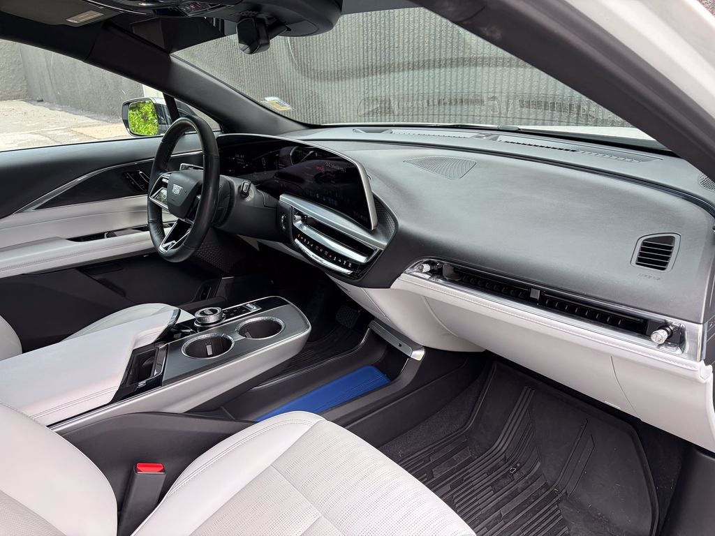 2024 Cadillac LYRIQ Sport