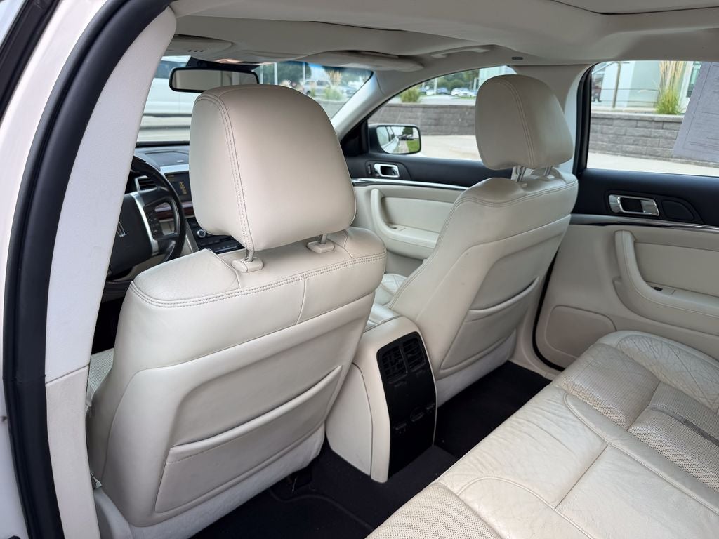 2009 Lincoln MKS Base