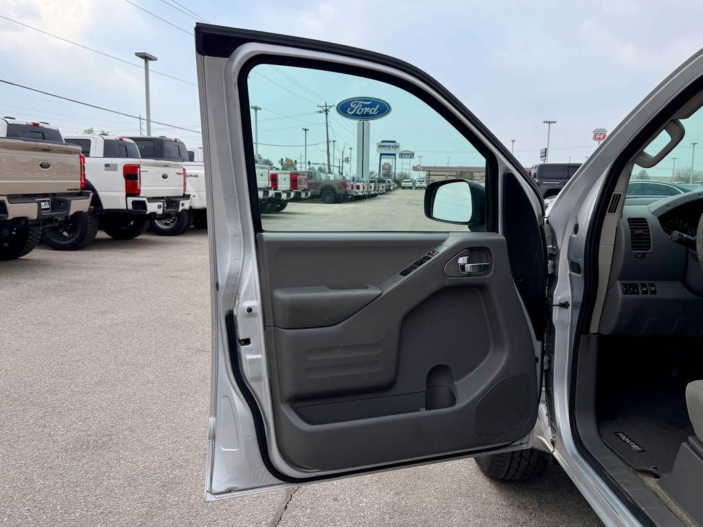 2016 Nissan Frontier SL