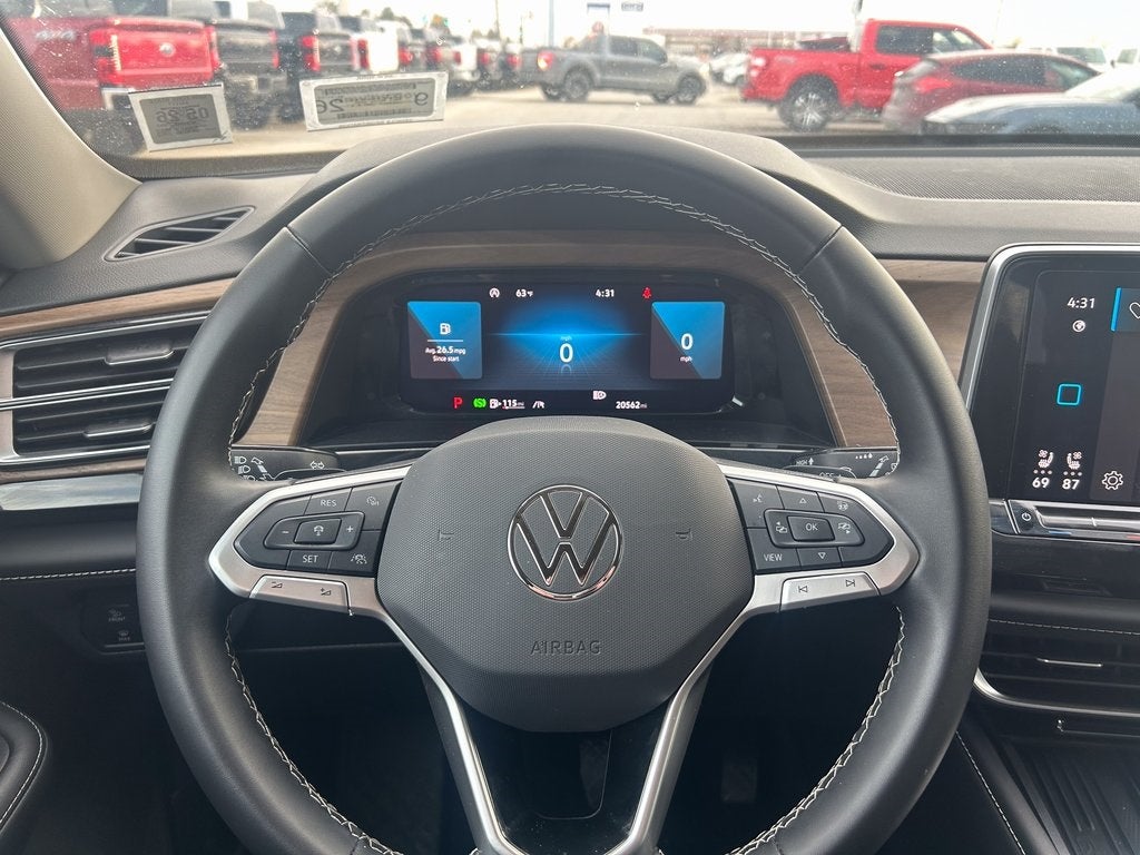 2025 Volkswagen Atlas 2.0T SE w/Technology