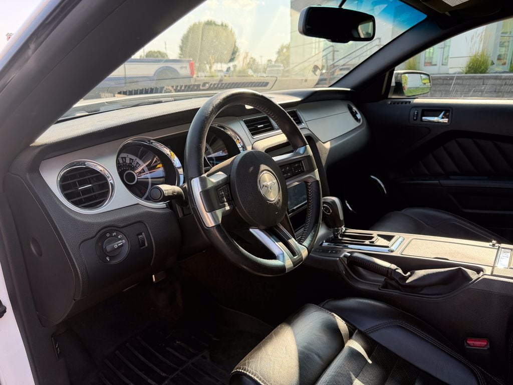 2013 Ford Mustang V6 Premium