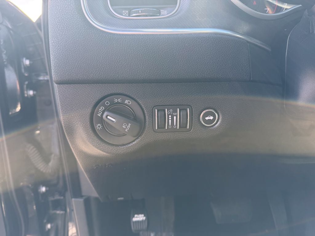 2017 Dodge Charger SXT