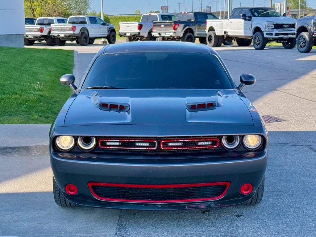 2015 Dodge Challenger SXT