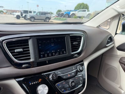 2018 Chrysler Pacifica L