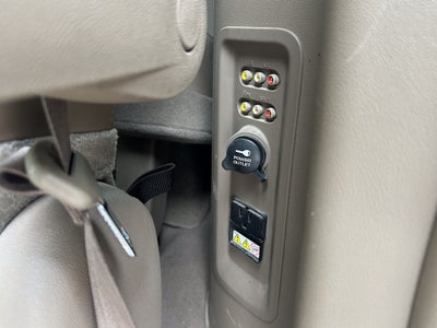 2012 Chrysler Town & Country Limited