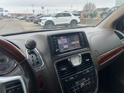 2012 Chrysler Town & Country Limited