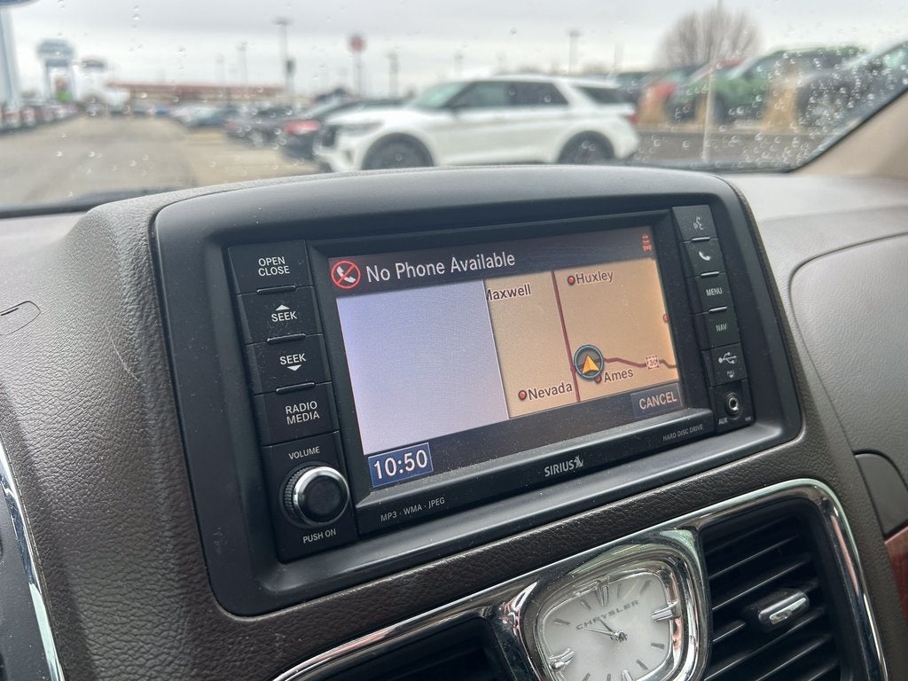 2012 Chrysler Town & Country Limited