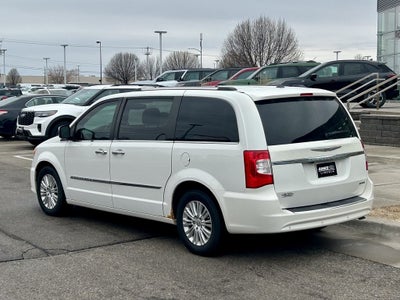 2012 Chrysler Town & Country Limited