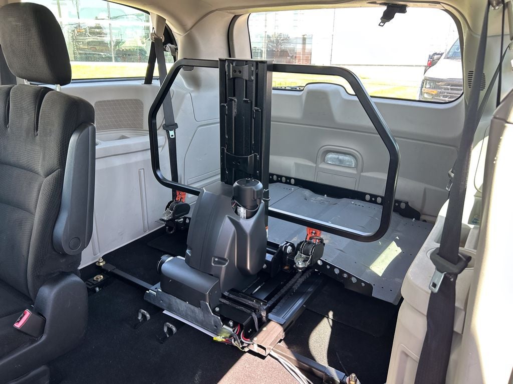 2015 Dodge Grand Caravan SE