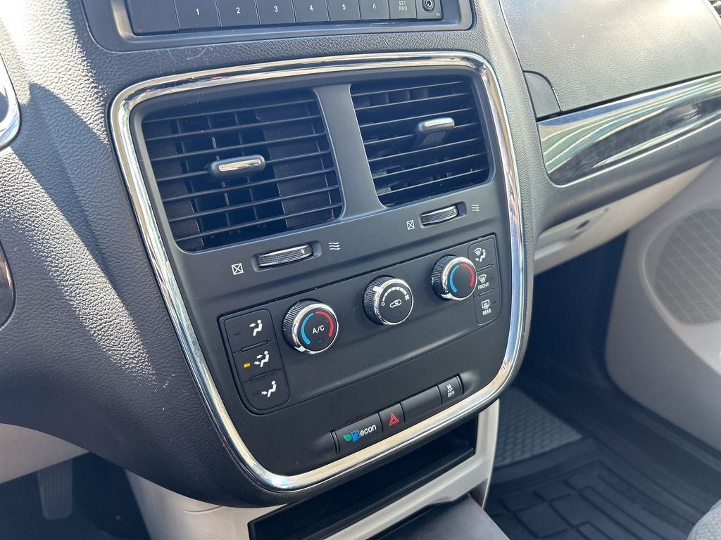 2015 Dodge Grand Caravan SE