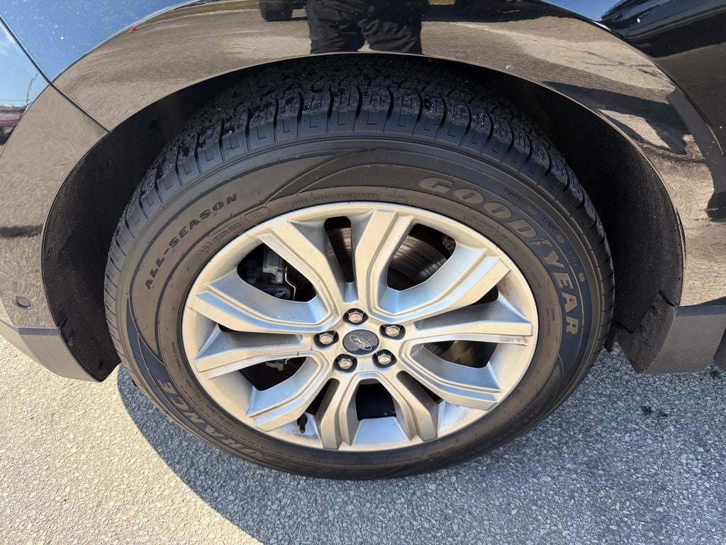 2019 Ford Edge Titanium