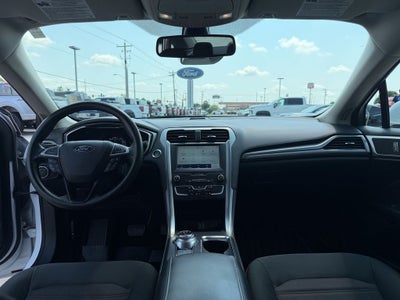 2020 Ford Fusion SE